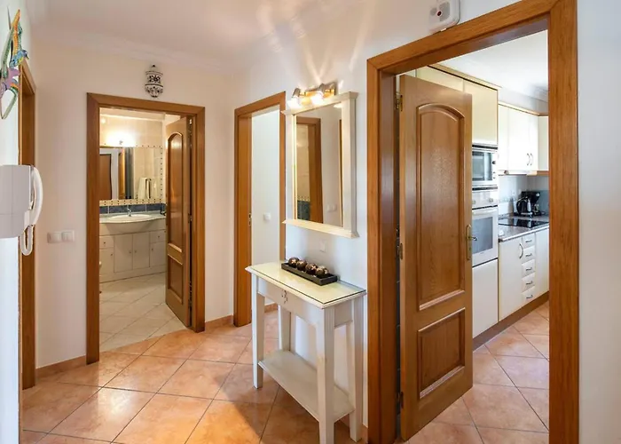 Lovely 2-bed In Sao Rafael