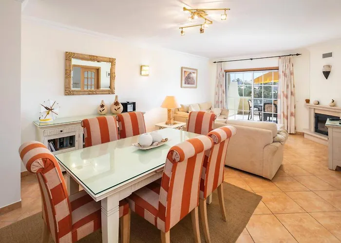 Lovely 2-bed In Sao Rafael Апартаменты *