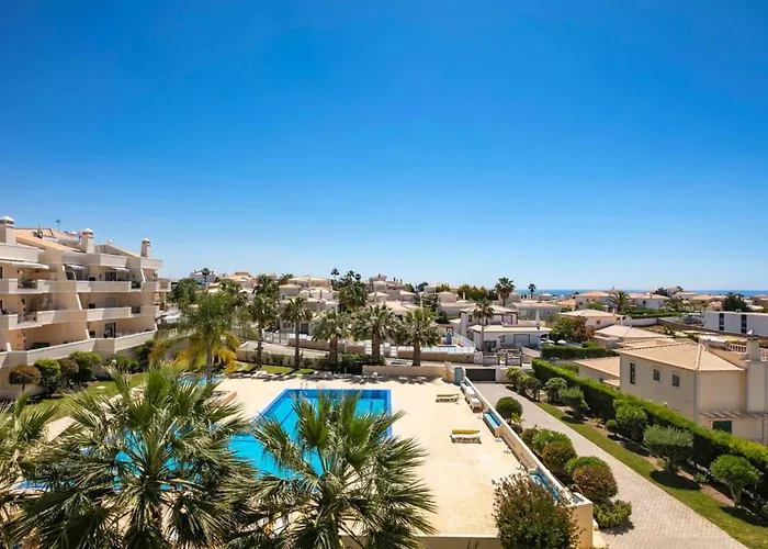 Lovely 2-bed In Sao Rafael * Албуфейра